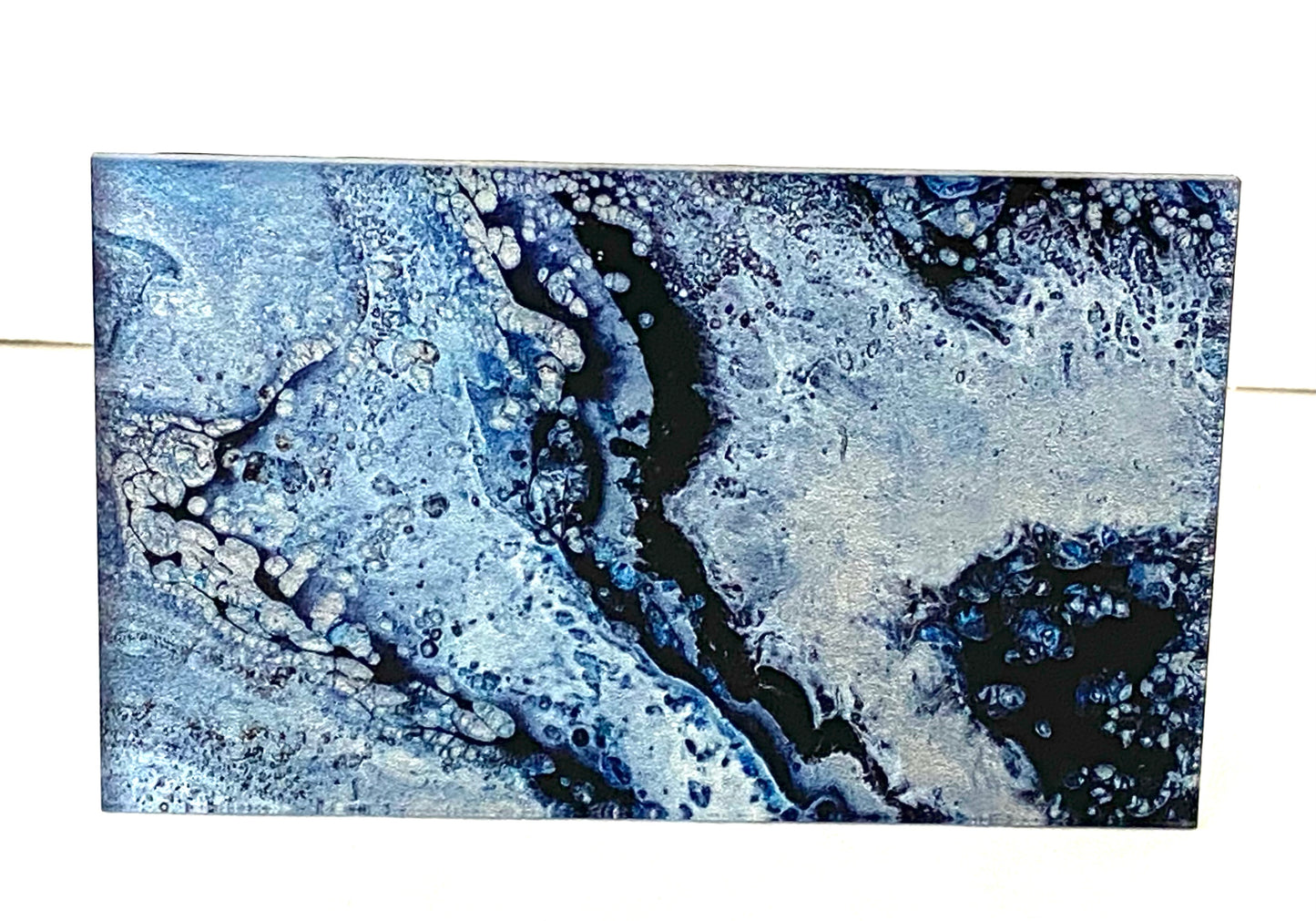 Mini Piece of Art Magnet Blue and White Geode